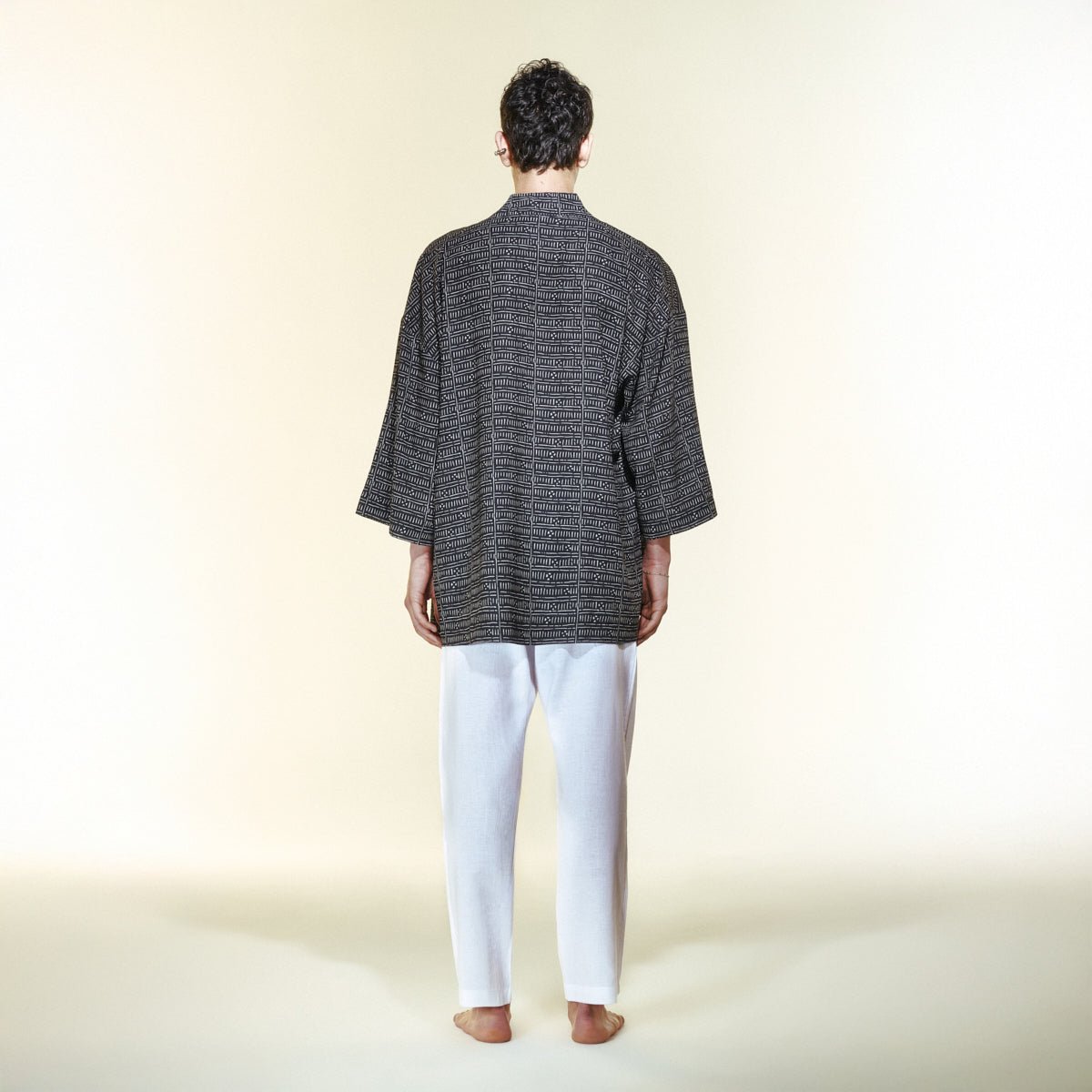 VORTEX Men Kimono - Black/White - Kimono - sabbia